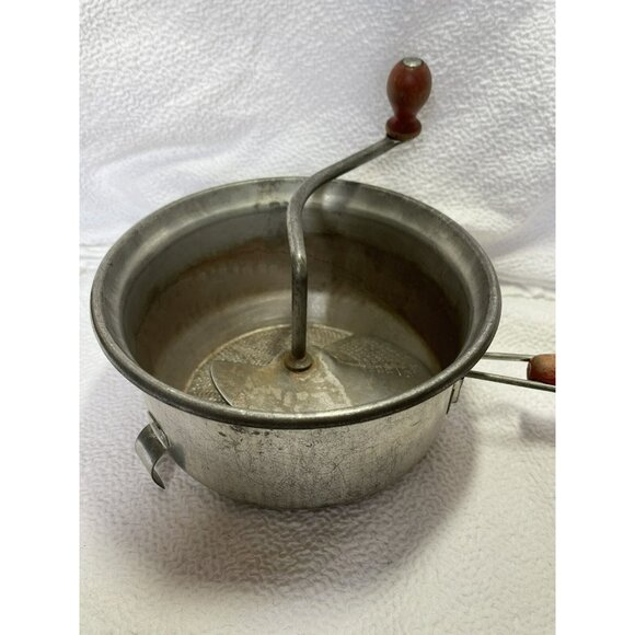 Food Mill Manual Ricer Masher Vintage With Wood Handles - Picture 8 of 8